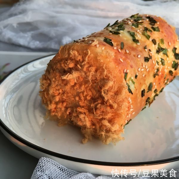0失败的香葱肉松面包卷 今日热点
