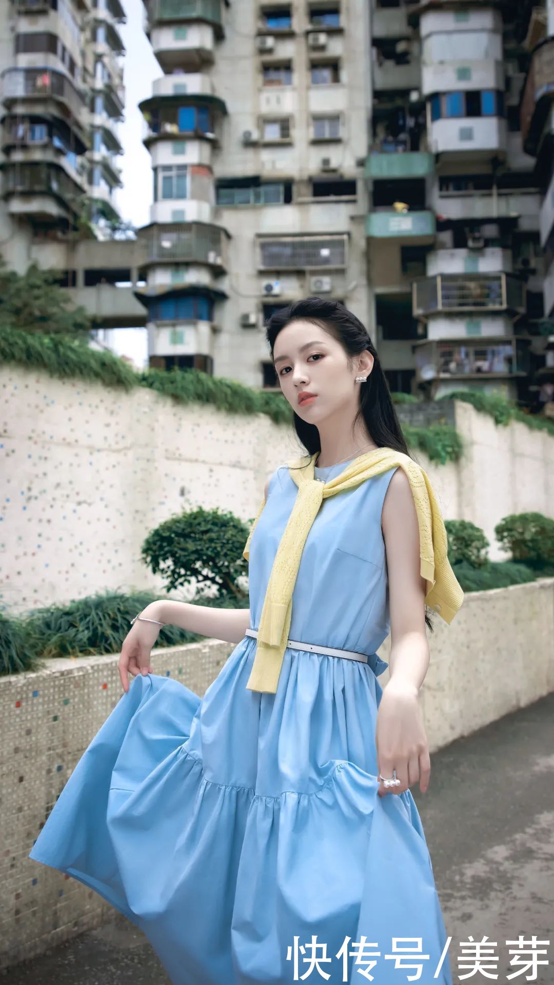 宝藏女孩|00后输了，这届95后小花也太会穿了吧