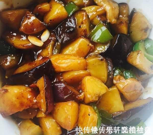 茄块|土豆炖茄子，香死老爷子，这样做比饭店还好吃
