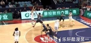 广东|争议!广东恶劣动作不断,曾繁日垫脚孙铭徽,杜锋不是故意的