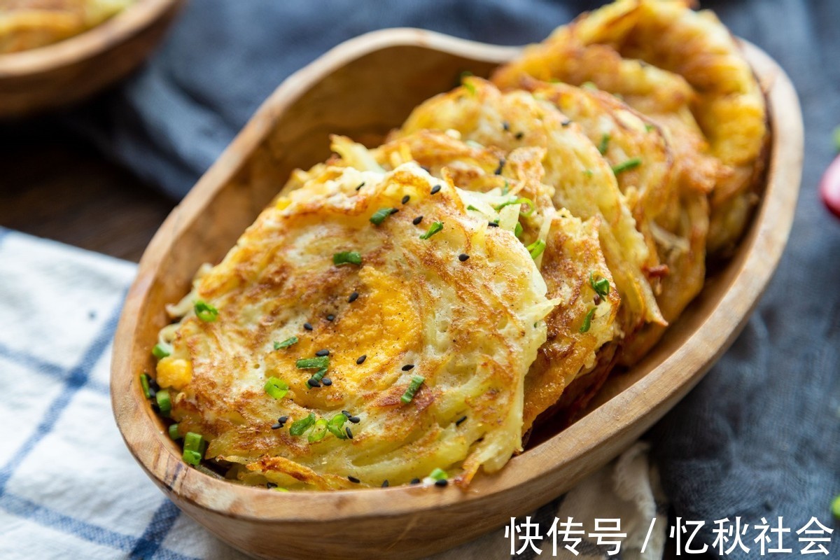 肉香|土豆不要炒着吃了,加上鸡蛋简单一做,吃着比肉香