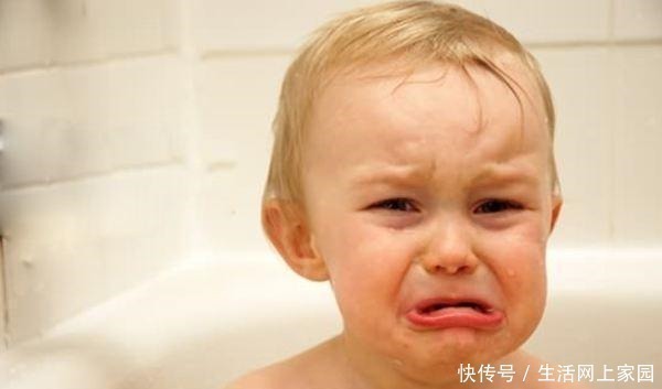 棒棒糖|小孩哭的时候,聪明的家长说这5句话,来代替“别哭了”,更有效!