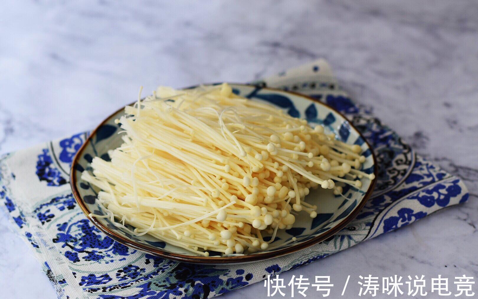 酥脆|干炸金针菇,大人孩子都爱吃的美食,酥脆美味