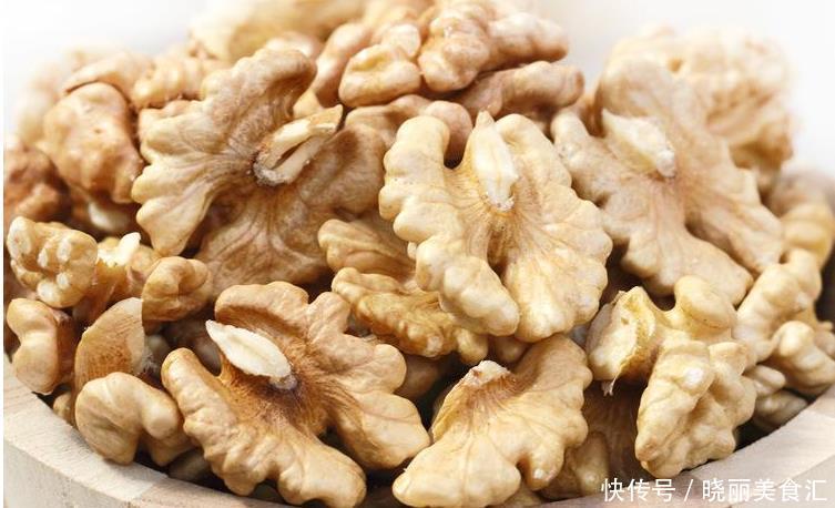 吃核桃好处多多,但要牢记4个禁忌,早知道早受益!
