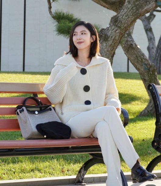 菱格纹 想要温柔还保暖?瞧博主的毛衣穿搭方法,让你做个美美的小仙女