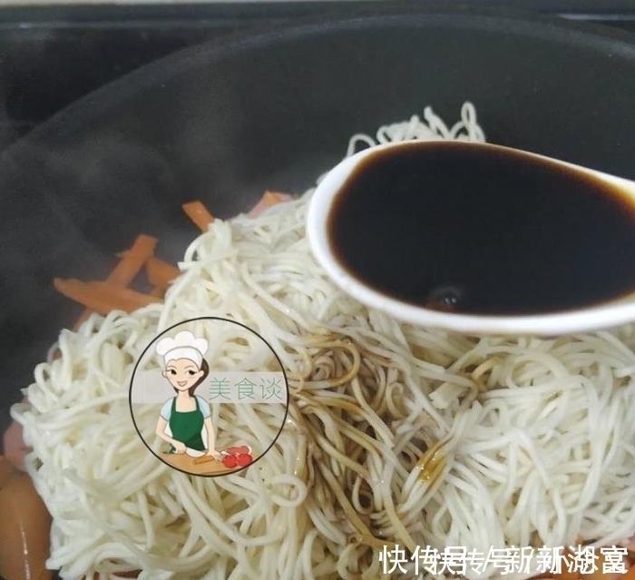 汤面|炒面时别急着下油锅,多做这一步骤,面条不粘锅,更香更有味道