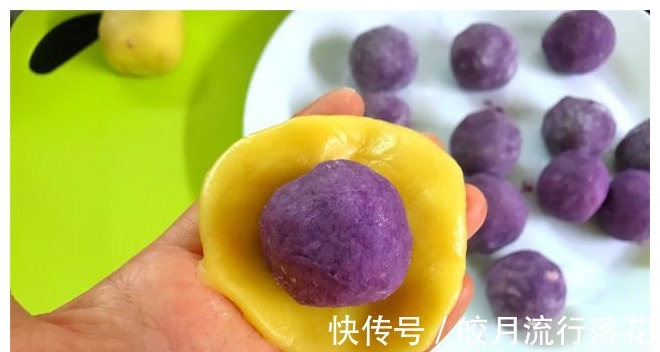 平底锅|不用烤箱,一口平底锅就能做的网红小吃,松软细腻,做法超简单!
