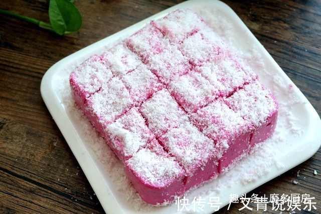 夏天的懒人甜品,自己做特简单,火龙果加奶粉,营养更健康