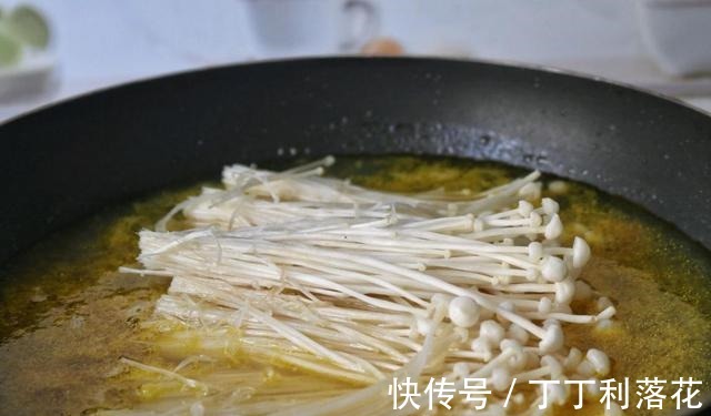 天冷就馋酸汤牛肉,味道酸爽,吃了还想吃,解馋又下饭!