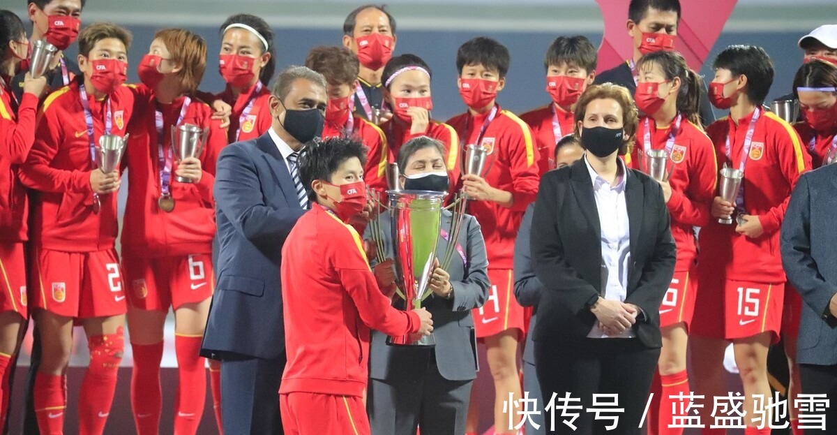 中国足球|上海权威媒体针对中国女足有争议表态!球迷吐槽声多,国足堪忧!