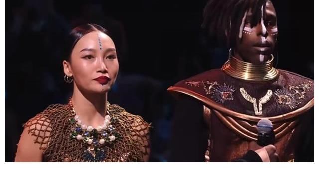 《这就是街舞4》总决赛之夜，布布打封闭上场，丛林造型致敬黑豹