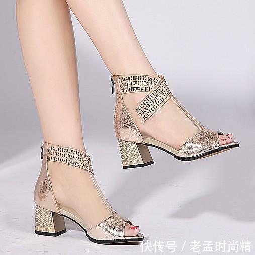 百搭|脚大MM莫烦恼,9款鱼嘴鞋,时尚百搭特显脚小