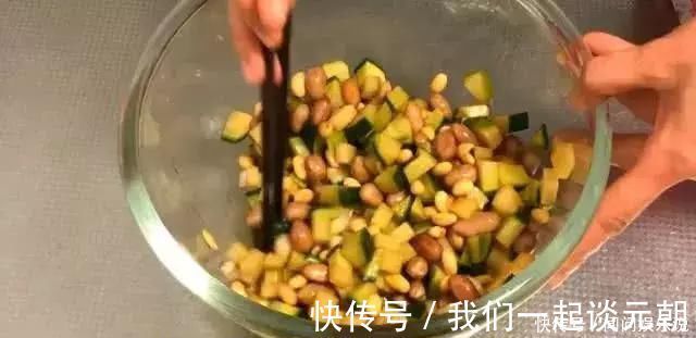 萝卜别再熟着吃了，和花生米一起这样做，比吃肉还香，做法很简单