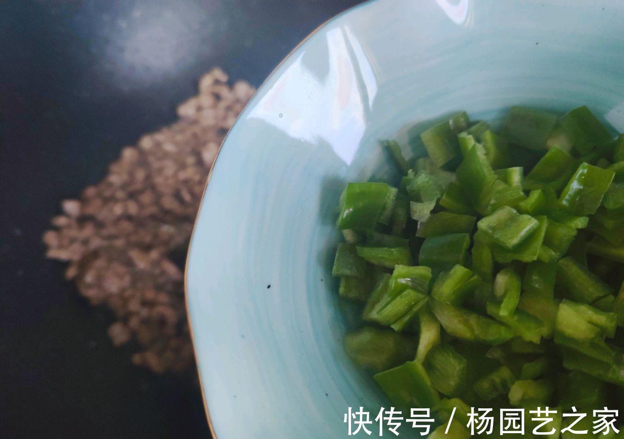 家常肉末粉条，做法简单，粉条爽滑，肉末鲜香，下饭又解馋