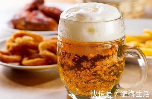 饮酒|高血压患者要限盐、限糖、限酒?饮食上要牢记4忌2宜,身体会更好