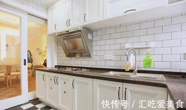 榻榻米|60平米的一房改两房,阳台封包成榻榻米,儿童房终于有着落了