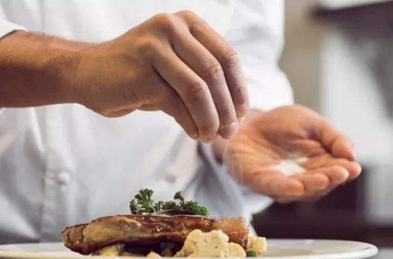 血压|高血压患者如何调理，注意以下4个方面，血压正常身体健康