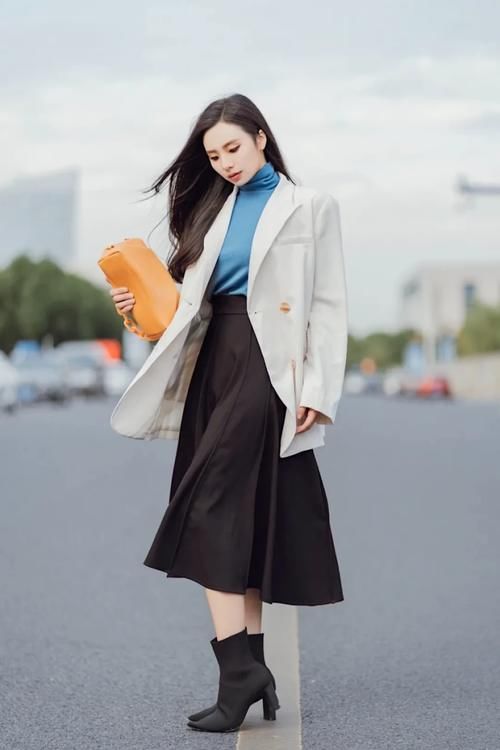 早春外套来了！拜托你穿这3件，时髦炸了