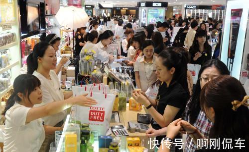 柜台|为什么商场一楼,都是化妆品和珠宝柜台?很多人不知其中“奥秘”