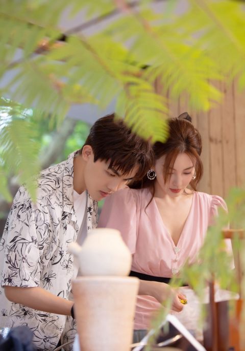 李柄熹被吐槽吃软饭,张雨绮称芒果恶意剪辑,两人退出录制太霸气