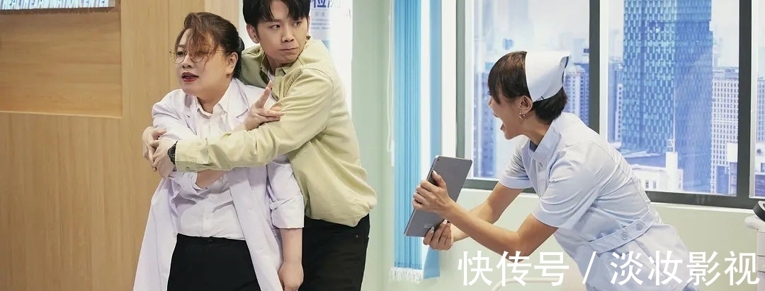 奪霸屏榜冠軍,讓觀眾笑得前仰后翻,黃渤這檔綜藝憑啥這么橫?