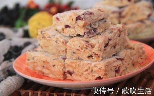 零食|网红零食雪花酥，其实自己在家也能做，甜而不腻，香酥可口