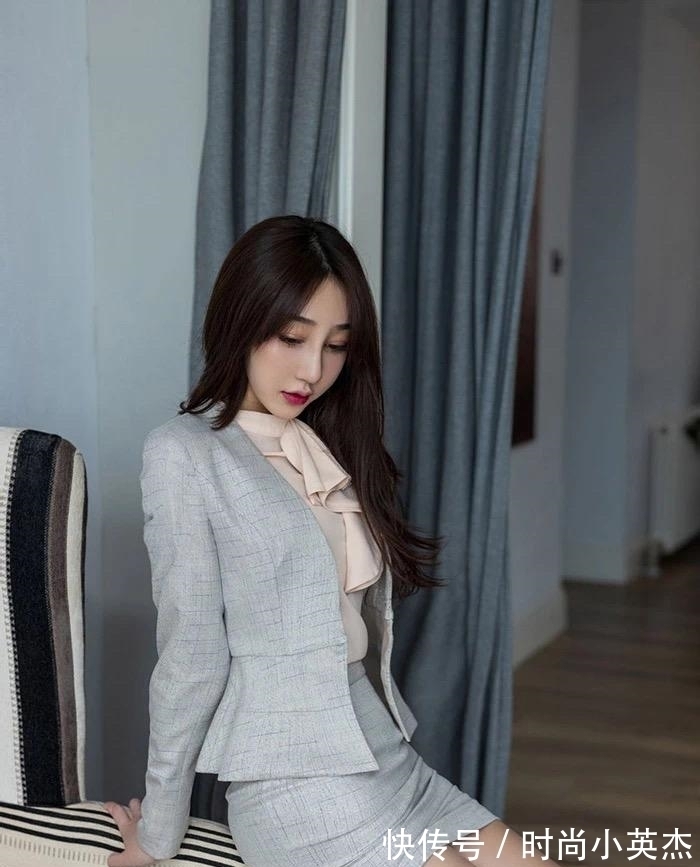 珠光宝气 时尚俏美的职场小白,假如来你公司面试,给她开多少工资?