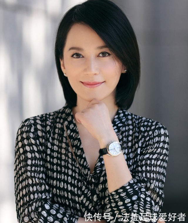 俞飞鸿 40岁的女人别烫波浪卷了!很显老,这三款发型更好看,减龄还时尚!