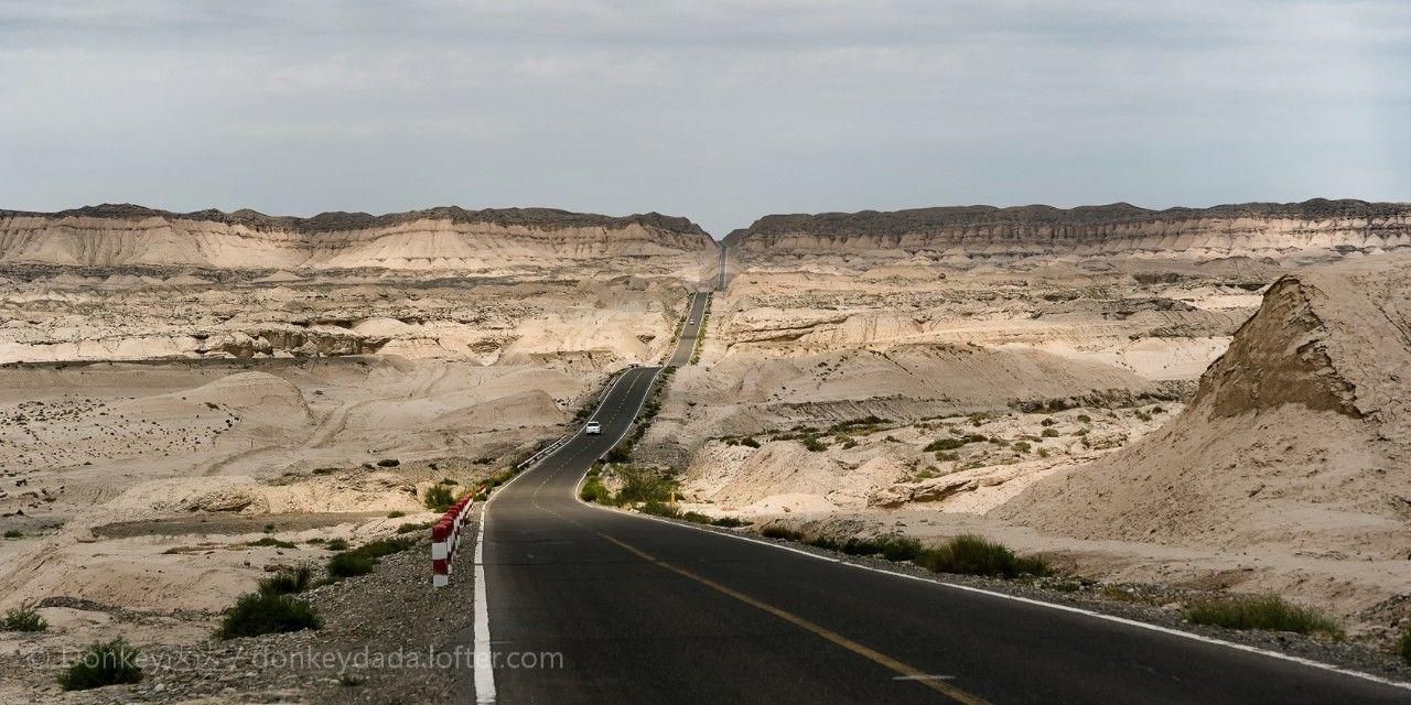 独库公路，纵贯天山脊梁的景观大道