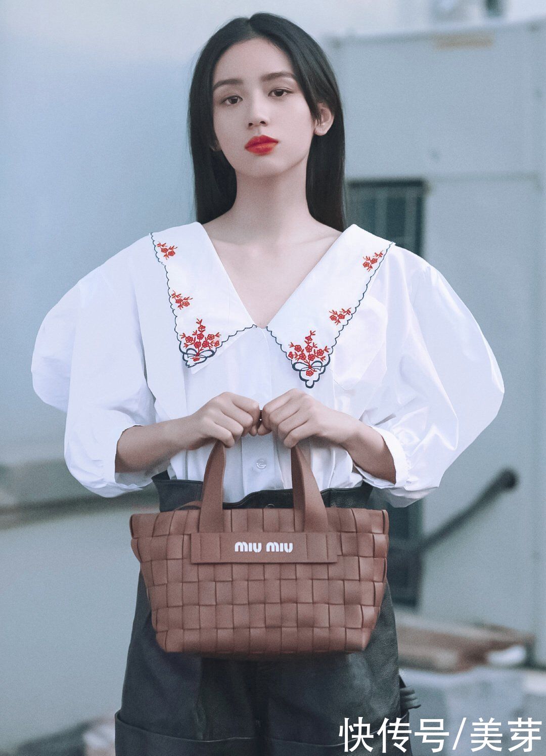 宝藏女孩|00后输了，这届95后小花也太会穿了吧