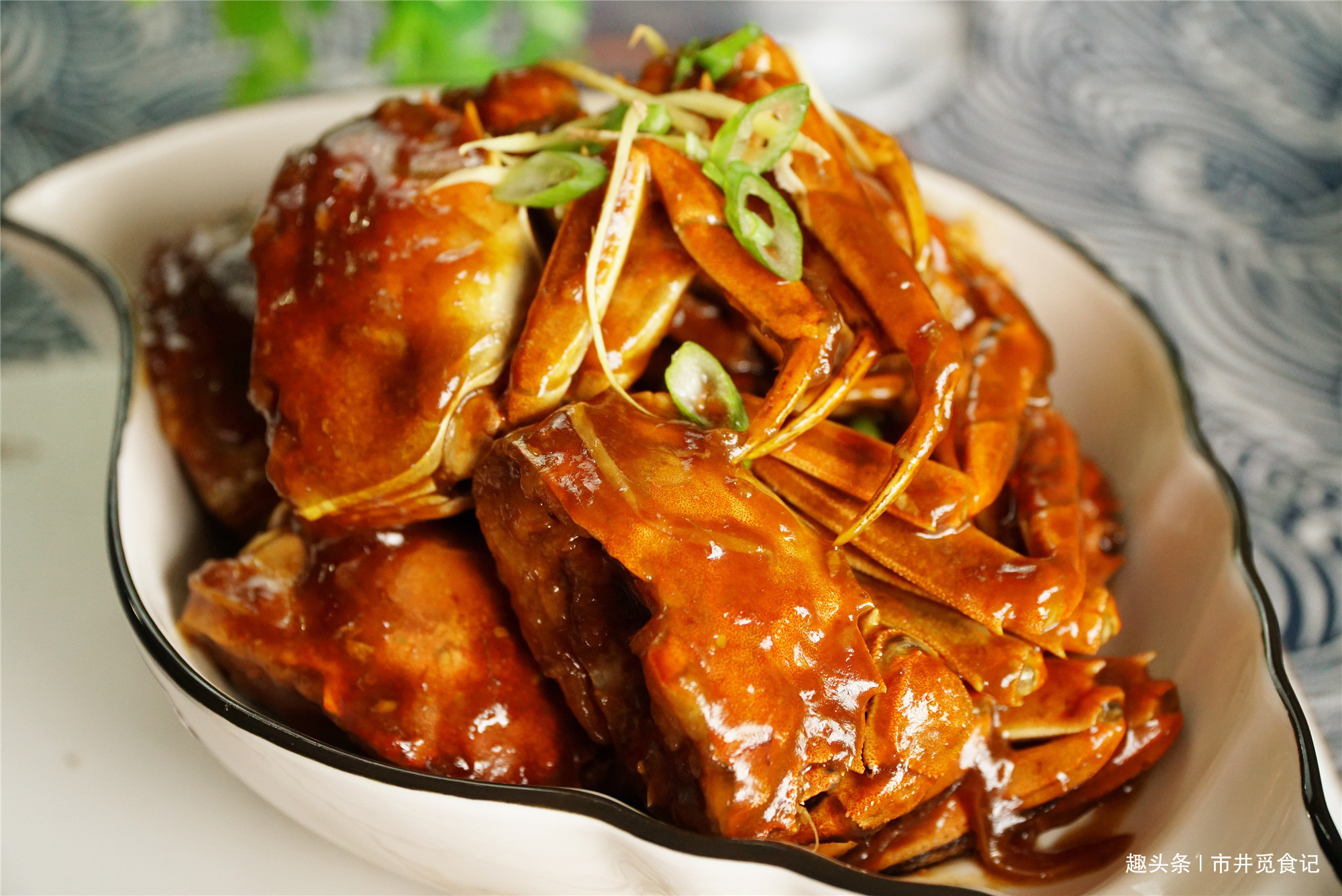 下班回家做了3个菜，成本上百元，2人吃到撑，媳妇说胖死也愿意