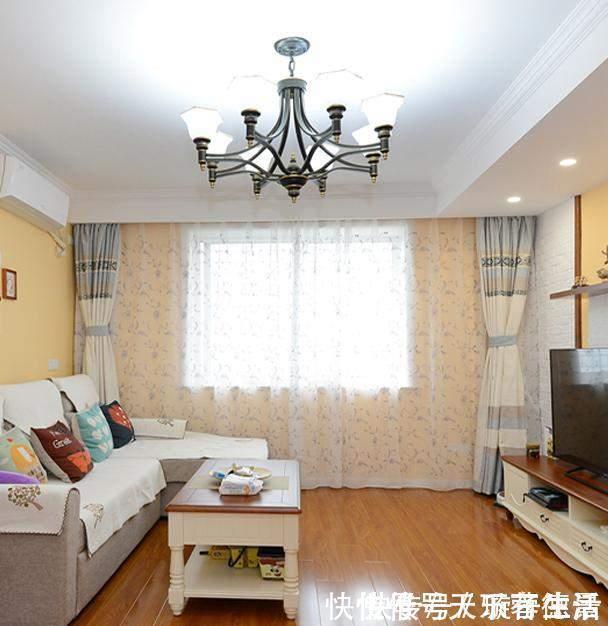设计|邻居69㎡小家：功能齐全优雅有格调，阳台设计真巧妙，太温馨了！