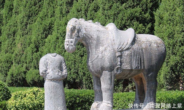 武则天墓前有61个无头石人,千百年难以解释,结果被俩农民解开