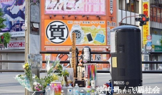 内向|二次元天堂却因为宅男变成一个红色血狱,终究还是坏在你手里
