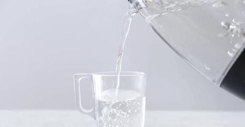 小薇|一文讲清楚高血脂的饮食“宜忌”,把吃出来的高血脂吃回去