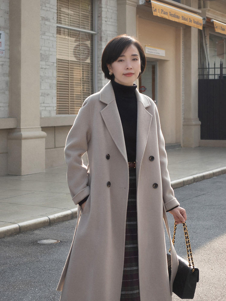 红色 知性女人今年都穿大衣,想要高雅端庄的气质形象,只需备上这4色