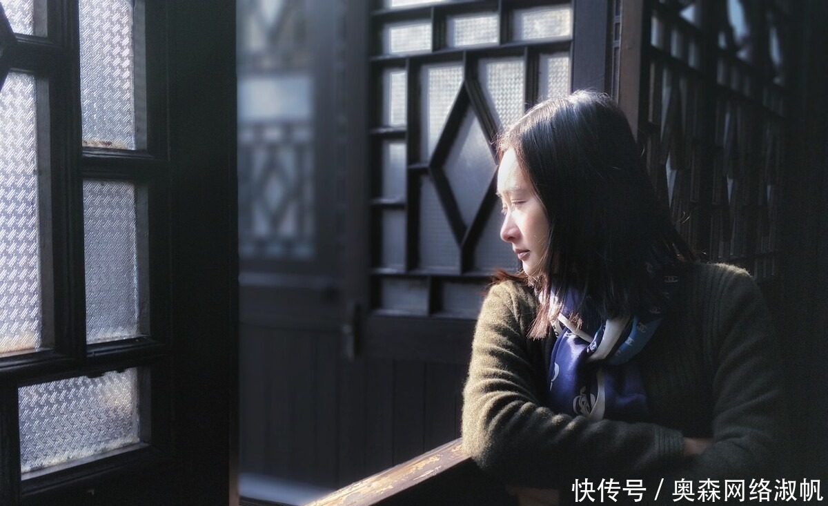 15岁嫁给徐志摩,21岁怀有2个月身孕的她被离婚:人要靠自己