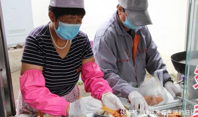 卖光|天津这家干了26年的烫面炸糕,每天早上8点半卖光,想吃的请早