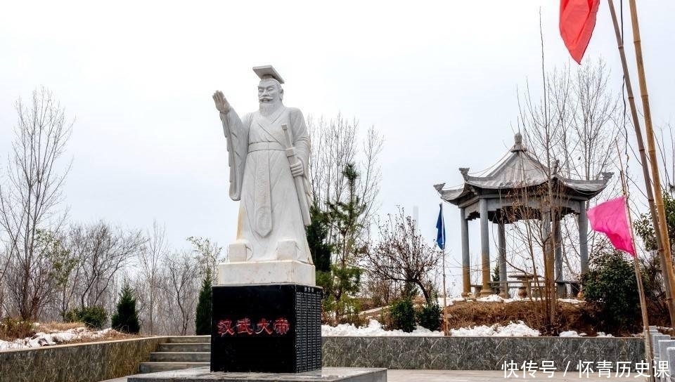 汉武帝刘彻泰山封禅回来,率众堵黄河决口,建宣防宫现有遗址