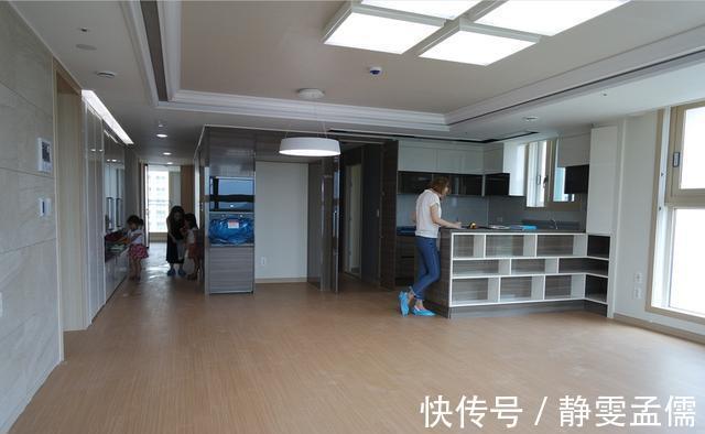 玄关|为了孩子换套改善住宅，115㎡不用太复杂，生活有压力但家很解压