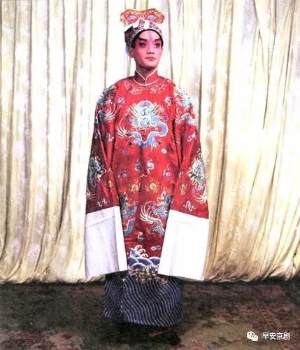  舞台|京剧舞台幕后的18位师傅（六）简单讲讲“龙套”