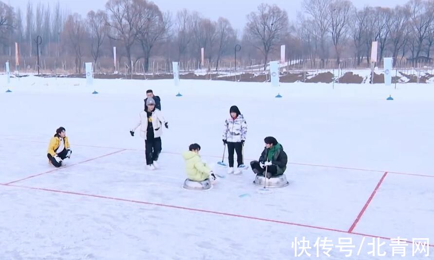 師徒情深！王濛劉雨昕大型玩賴現(xiàn)場(chǎng)