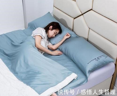 洗漱包 建议大伙出门旅游别再大小包了，现在流行这样做，轻松又高级！