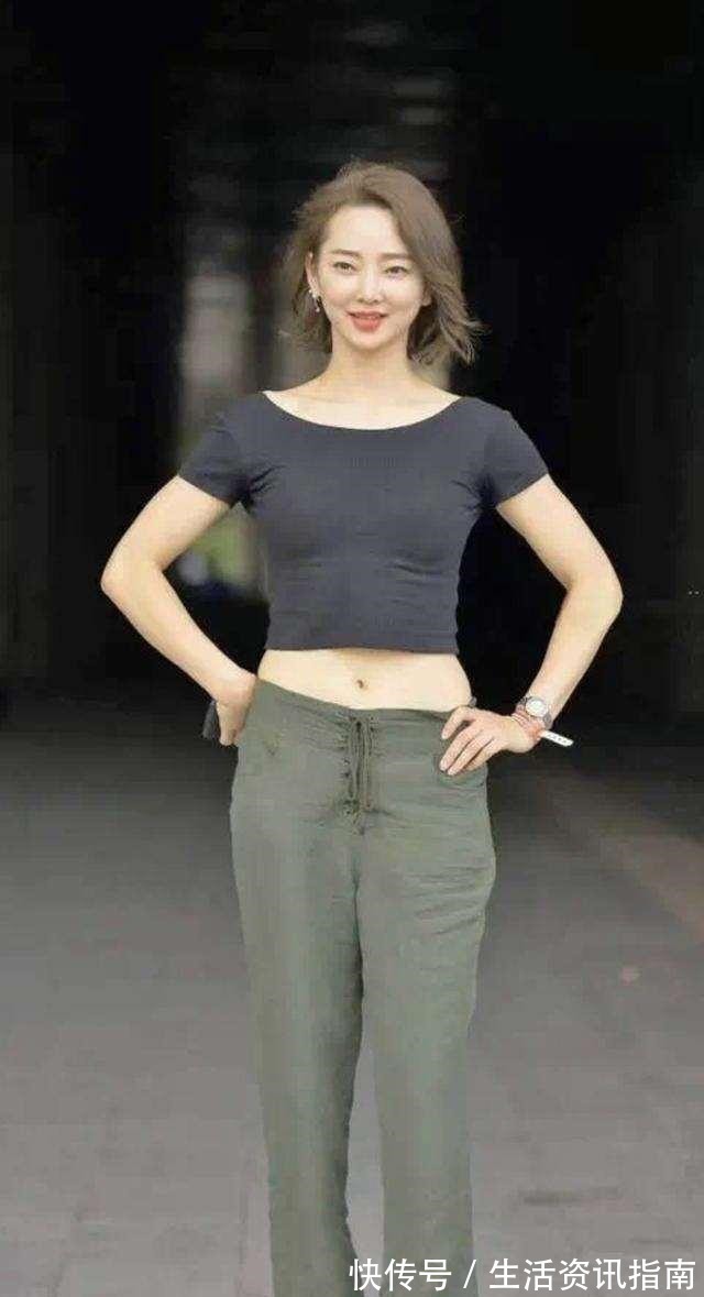 穿搭 清雅悠然的打底裤穿搭很有时尚感,展示时尚风情,成熟魅力!