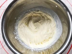  比冰淇淋还好吃??入口即化的蓝莓酸奶慕斯