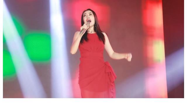 刘小生|《欢唱中华情》2022春晚发布会暨品牌秀圆满成功