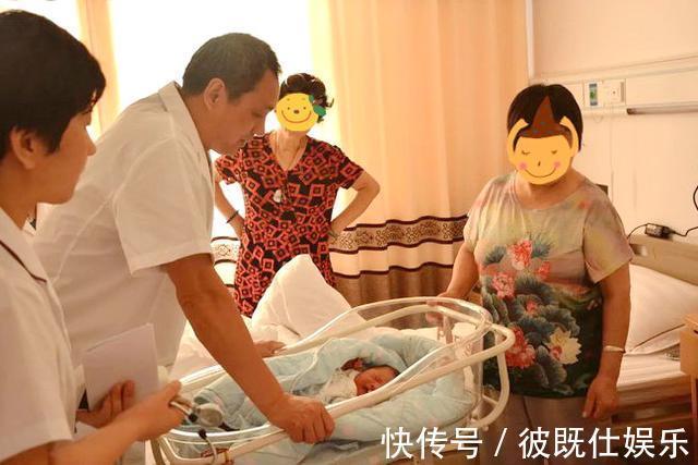 吸烟|宝宝出产房后,谁先抱能决定其命运第一个人很重要,不是迷信