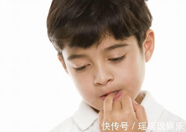 指甲垢|研究发现：爱咬指甲的孩子，都逃不过这5种结局！