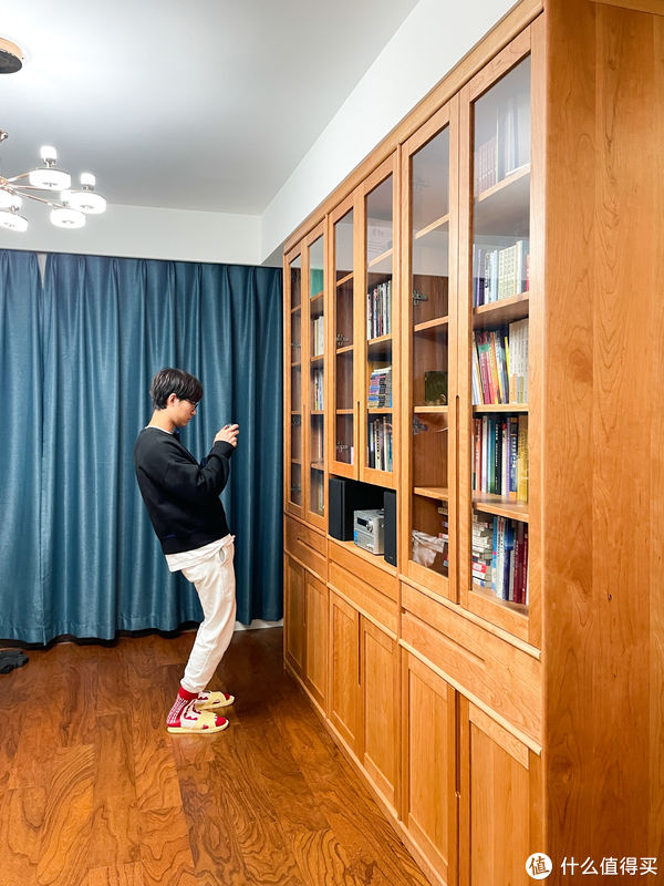 书桌|开门见厅小户型,留出1㎡给玄关加点戏,空间利用率狠狠拿捏