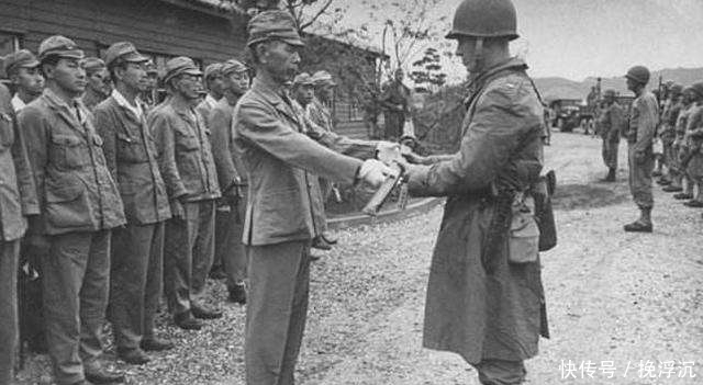 对待|二战一中国老农可怜日本伤兵,照顾他47年,回国后他这样对待